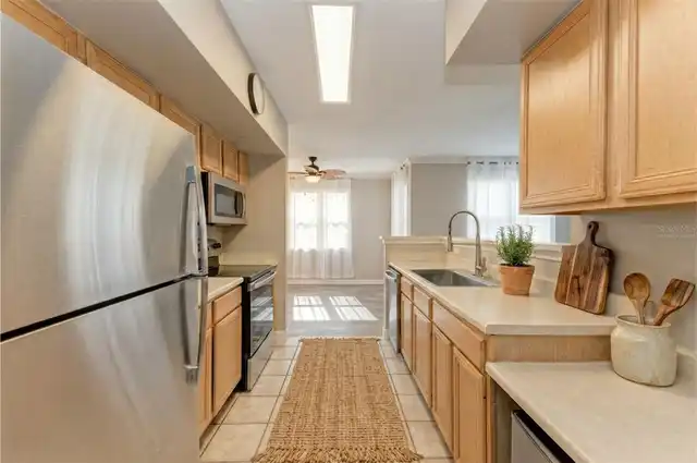 Listing Photo 6