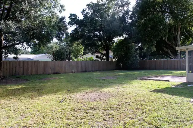 Listing Photo 17