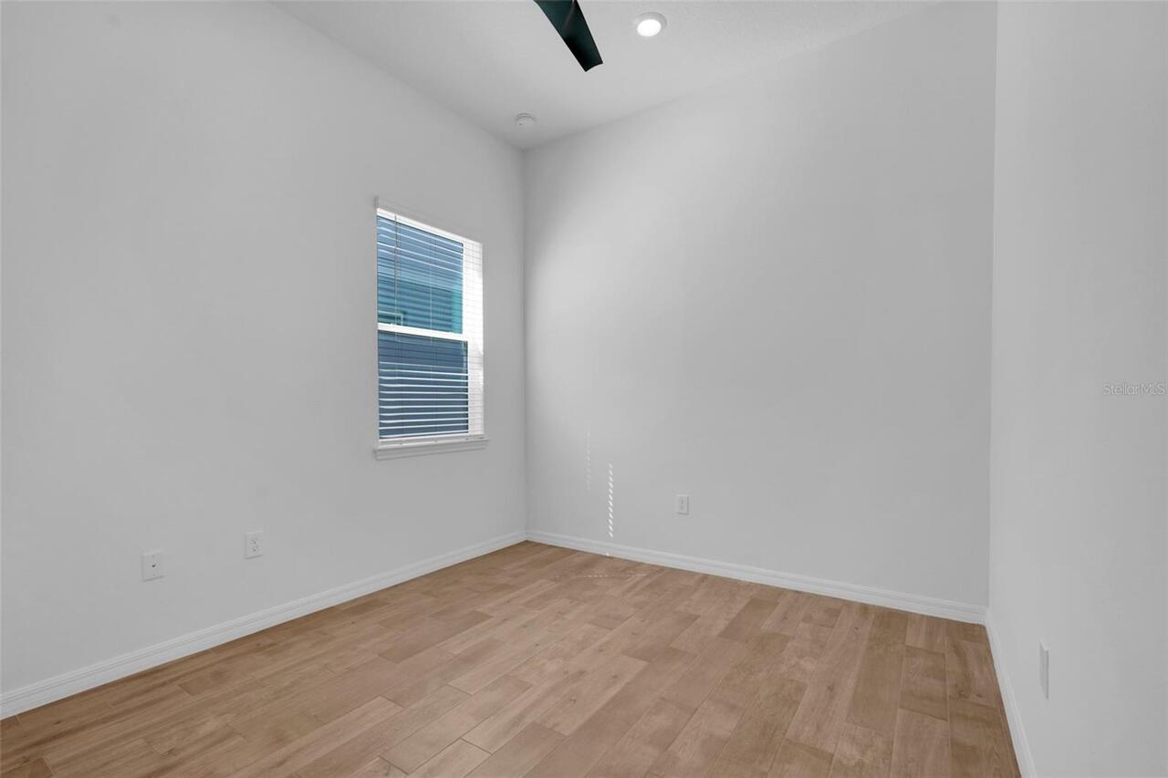 Listing Photo 33
