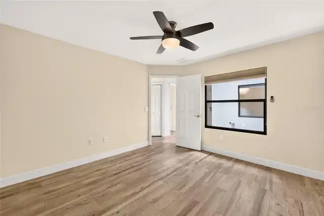 Listing Photo 37