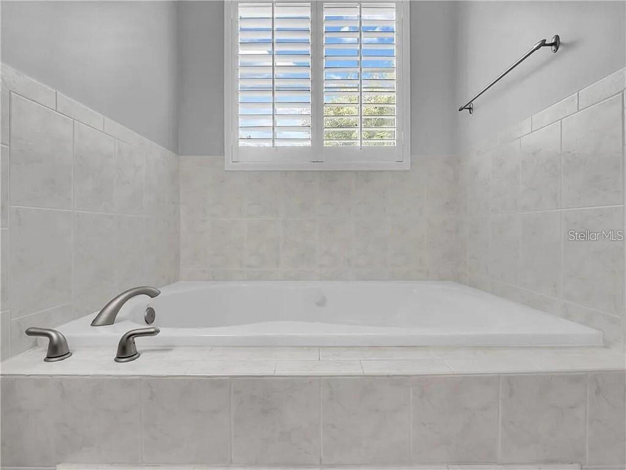 Listing Photo 20