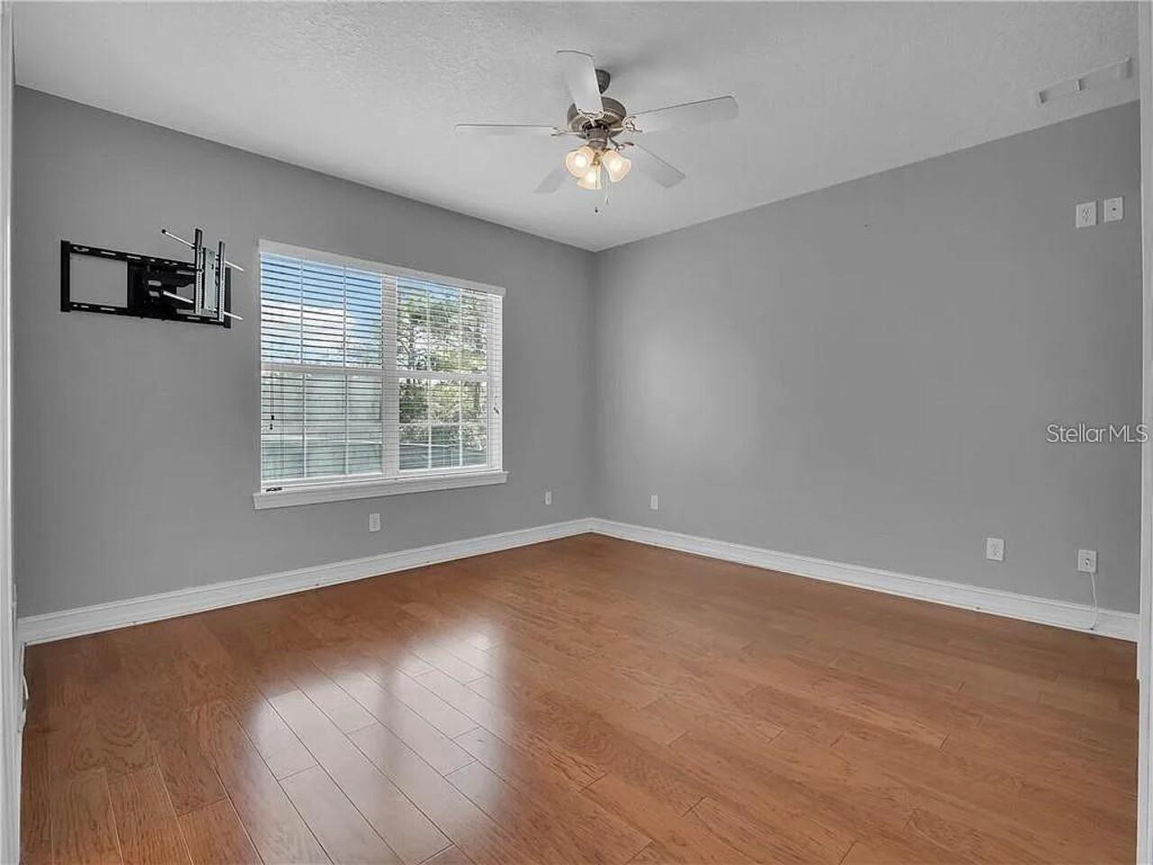 Listing Photo 22