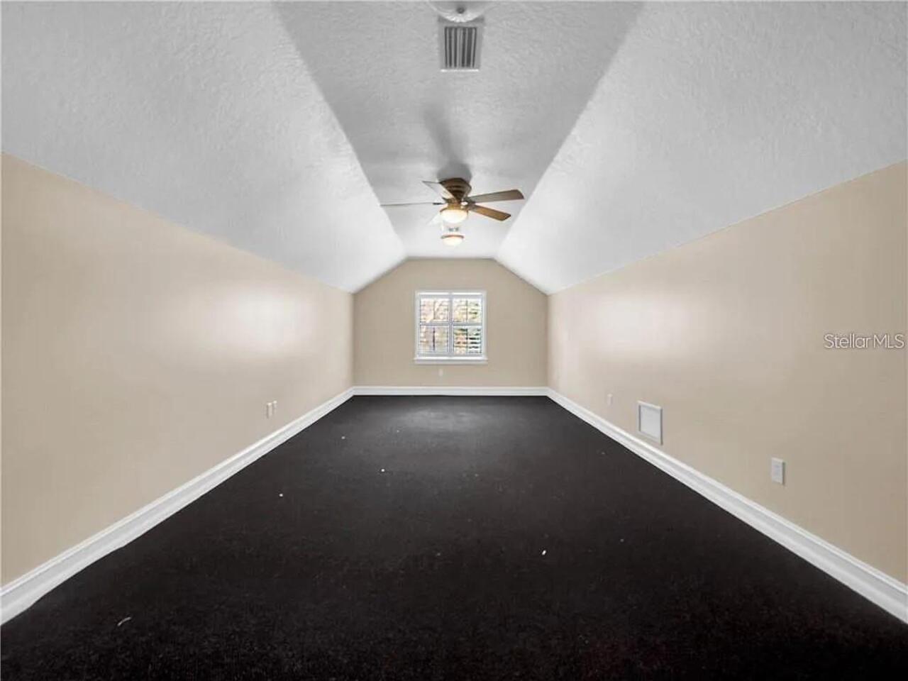Listing Photo 32