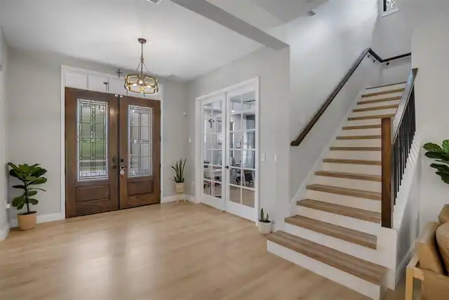 Listing Photo 18