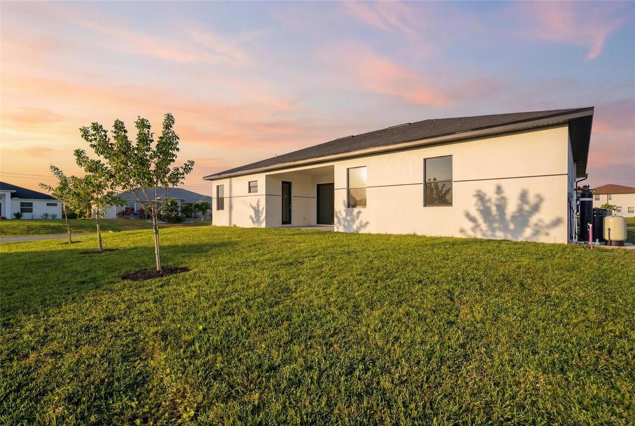Listing Photo 11