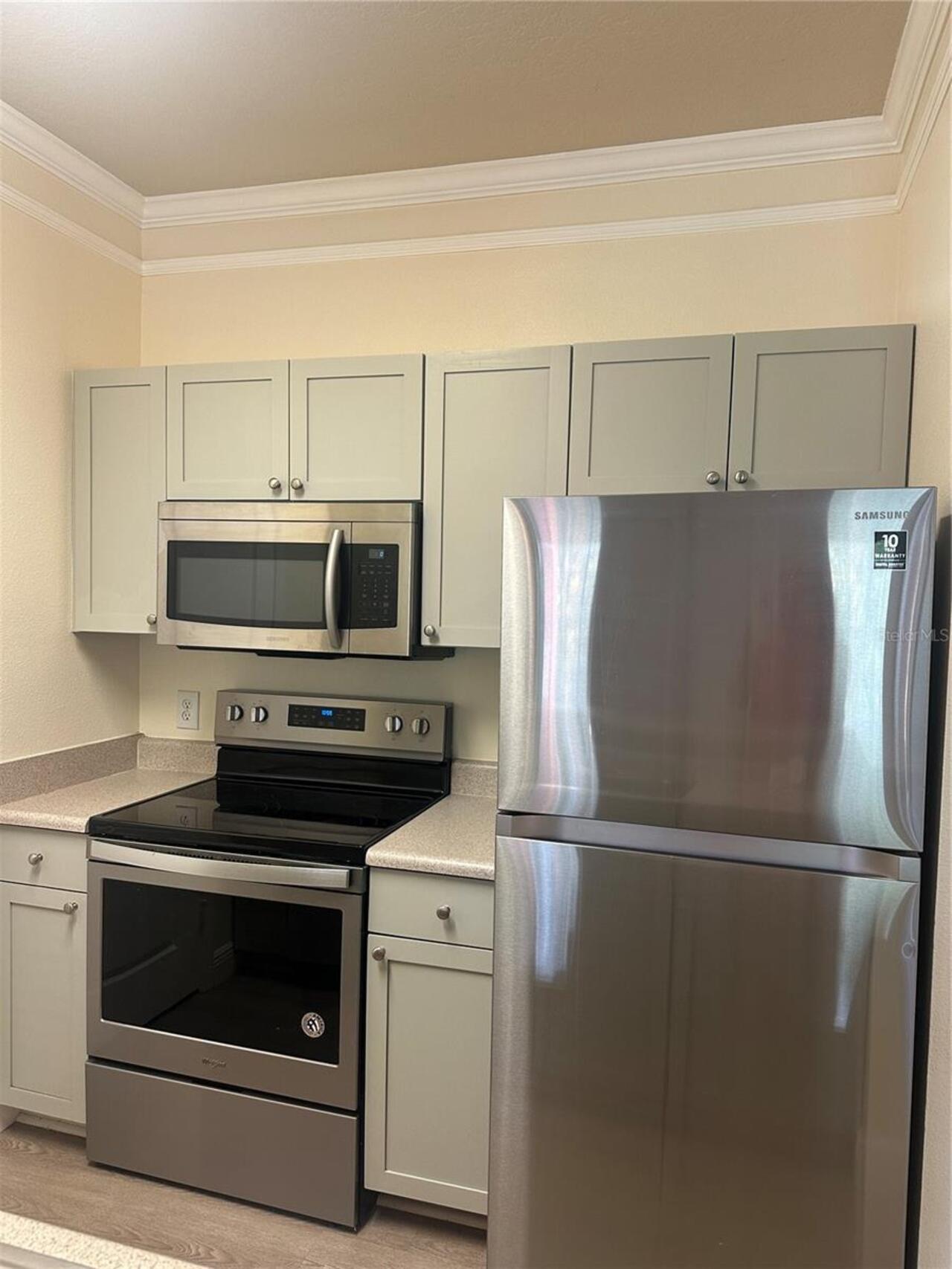 Listing Photo 10