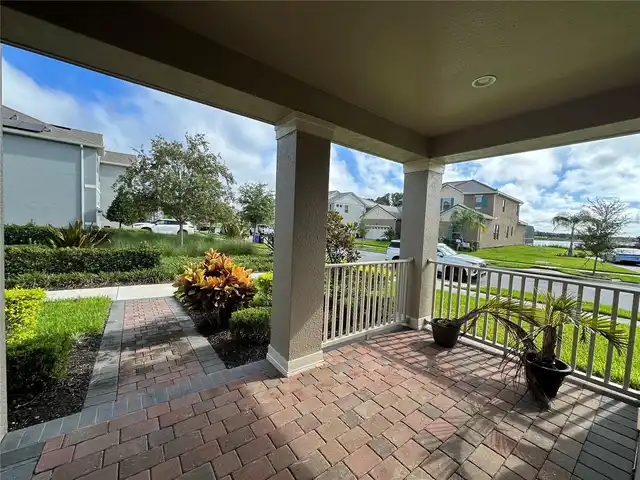 Listing Photo 8