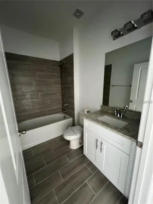 Listing Photo 7
