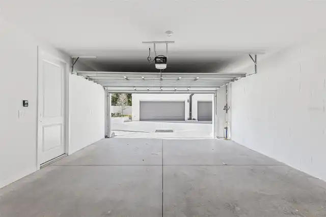 Listing Photo 24