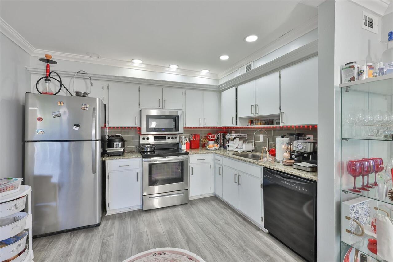 Listing Photo 17