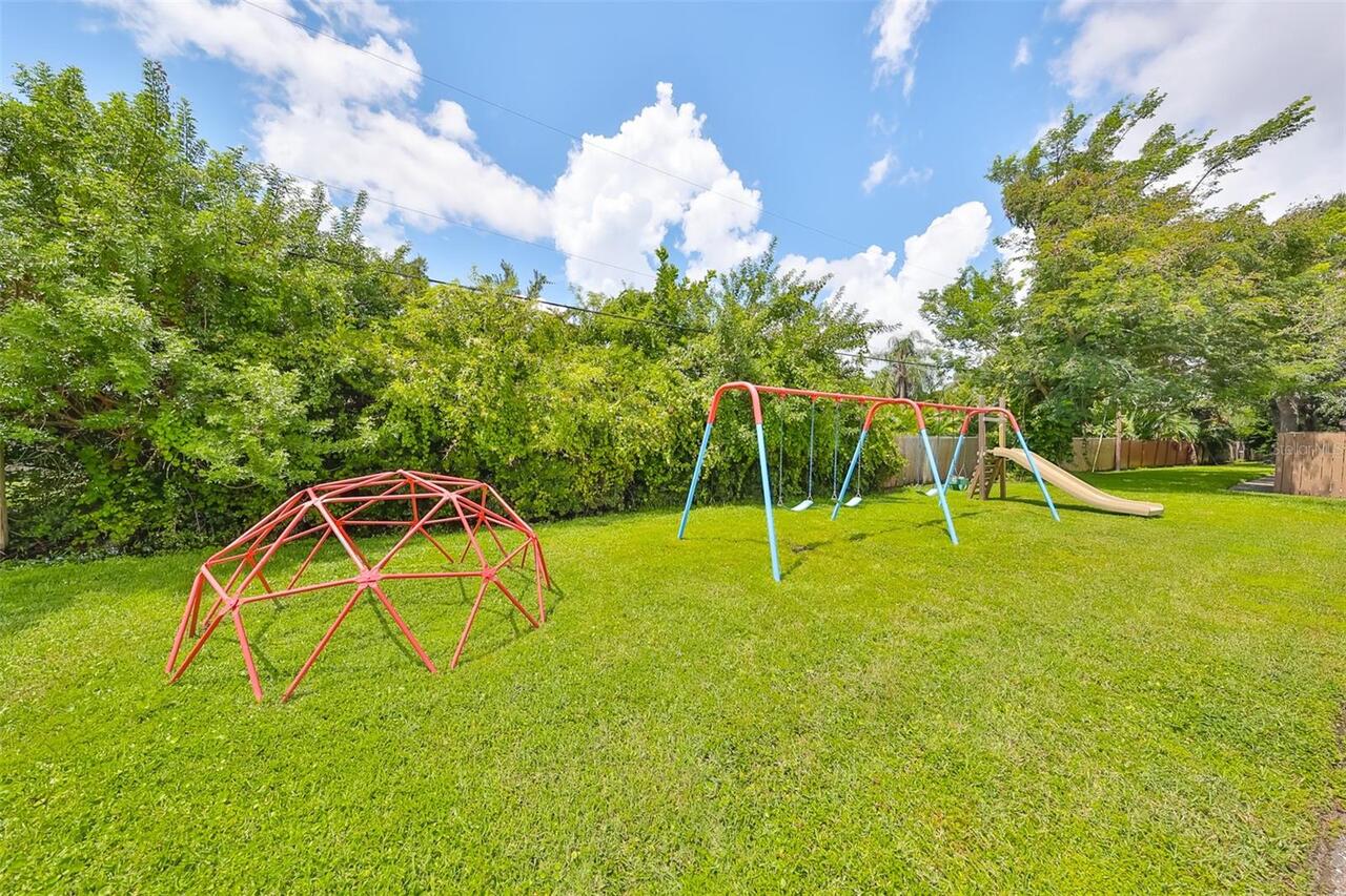 Listing Photo 38