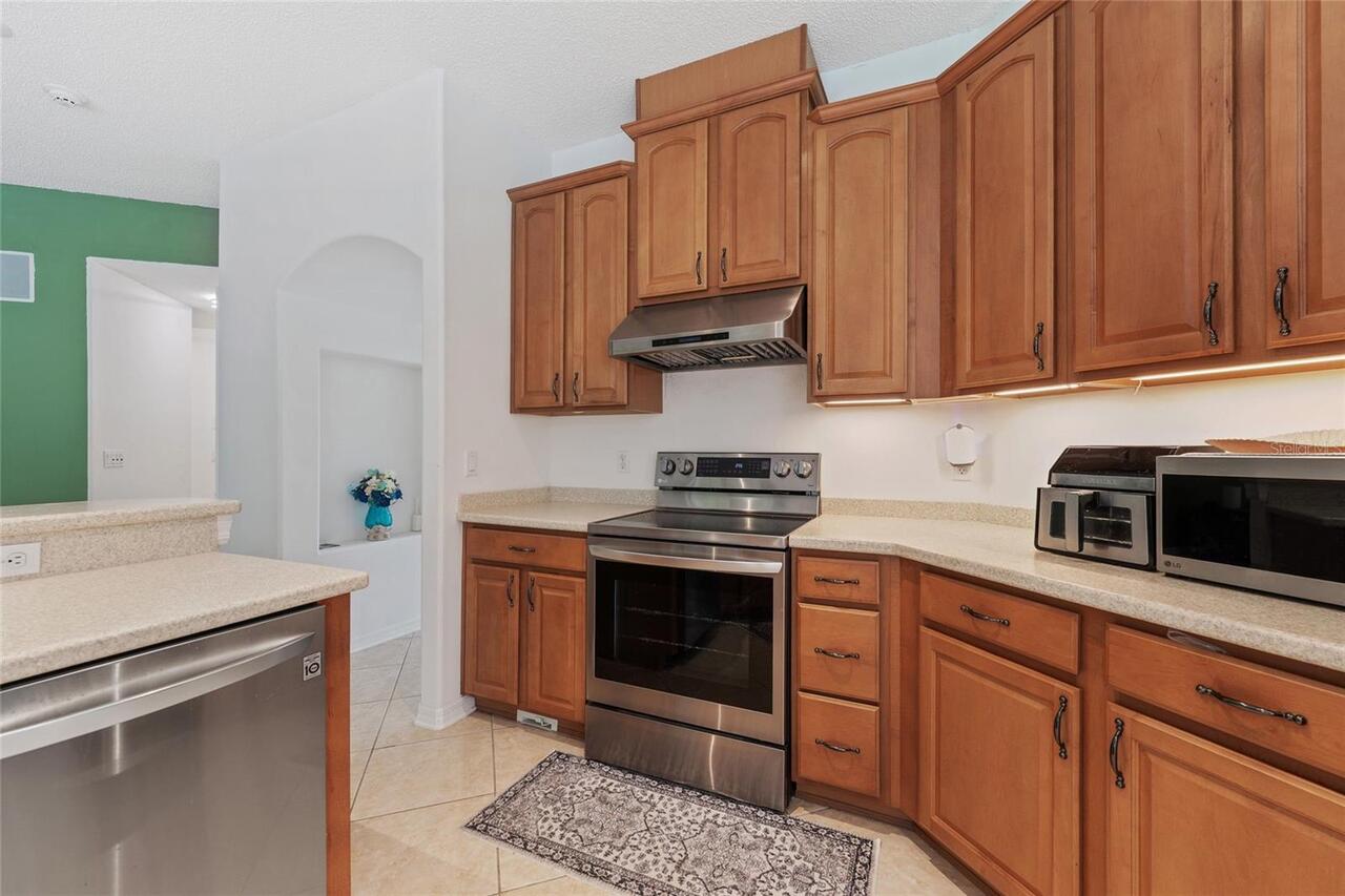 Listing Photo 8