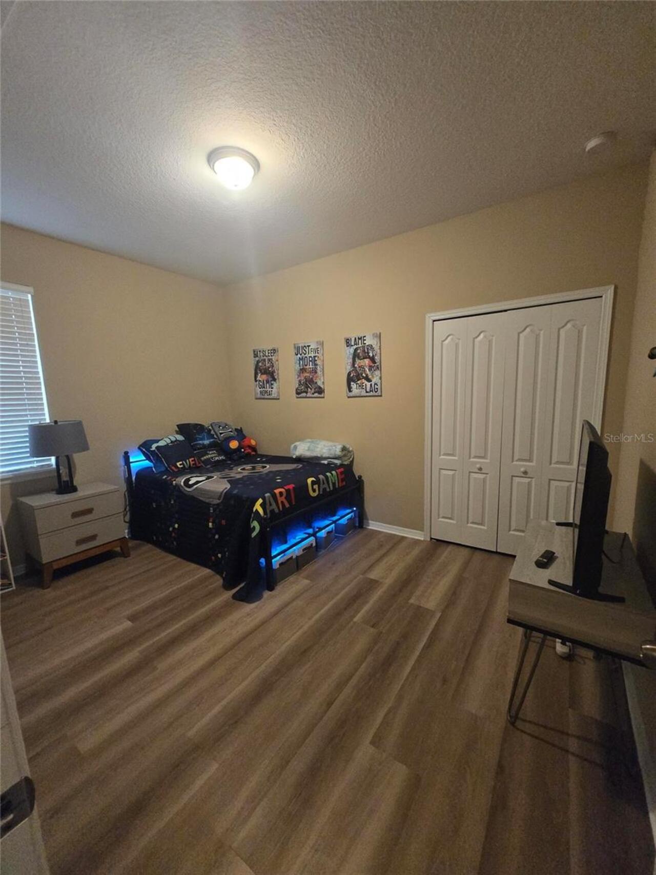Listing Photo 12