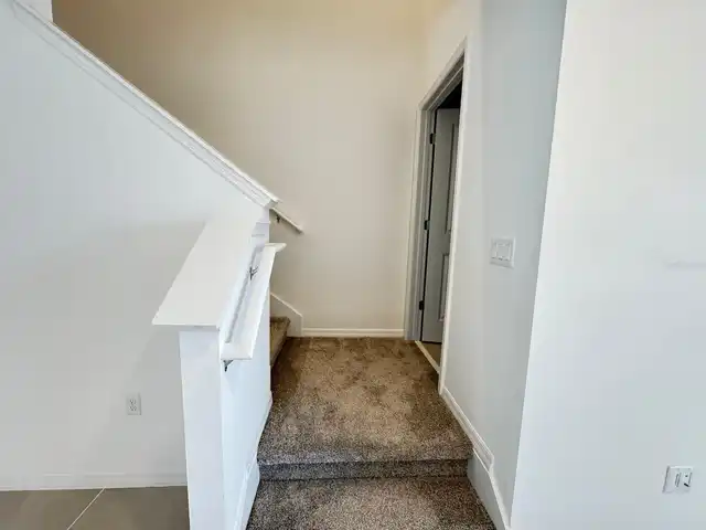 Listing Photo 10