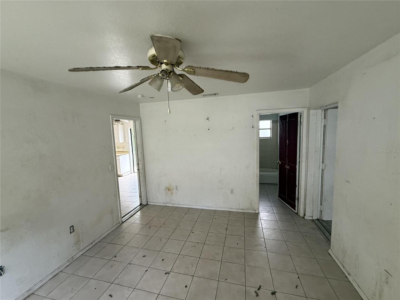 Listing Photo 9
