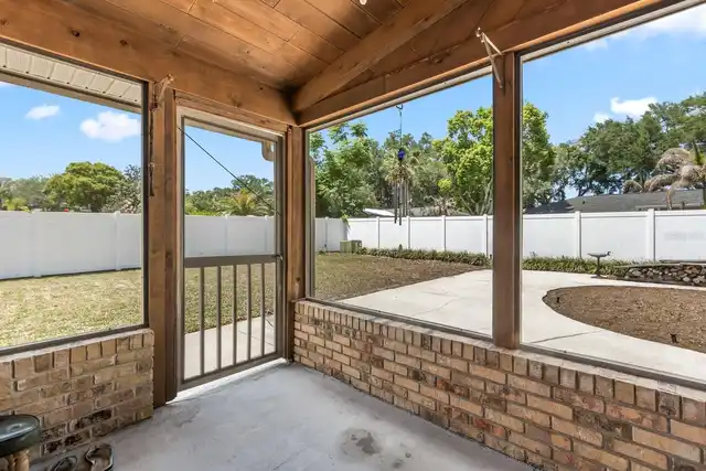Listing Photo 16