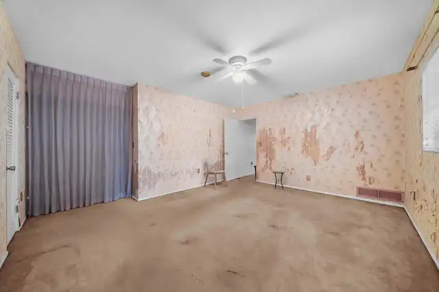 Listing Photo 17