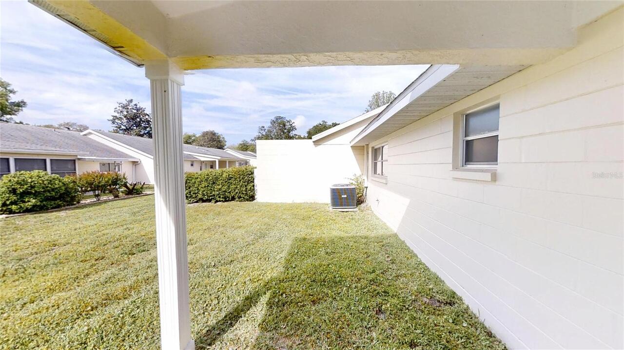 Listing Photo 12