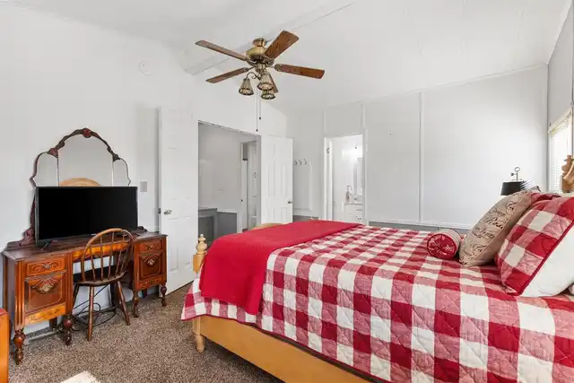 Listing Photo 17