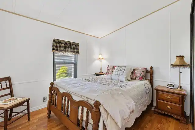 Listing Photo 22