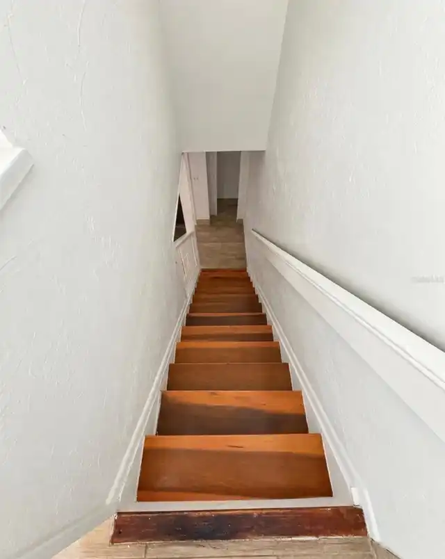 Listing Photo 10