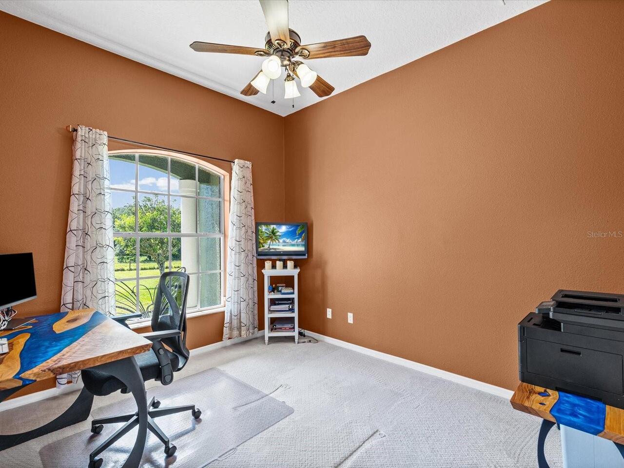 Listing Photo 9