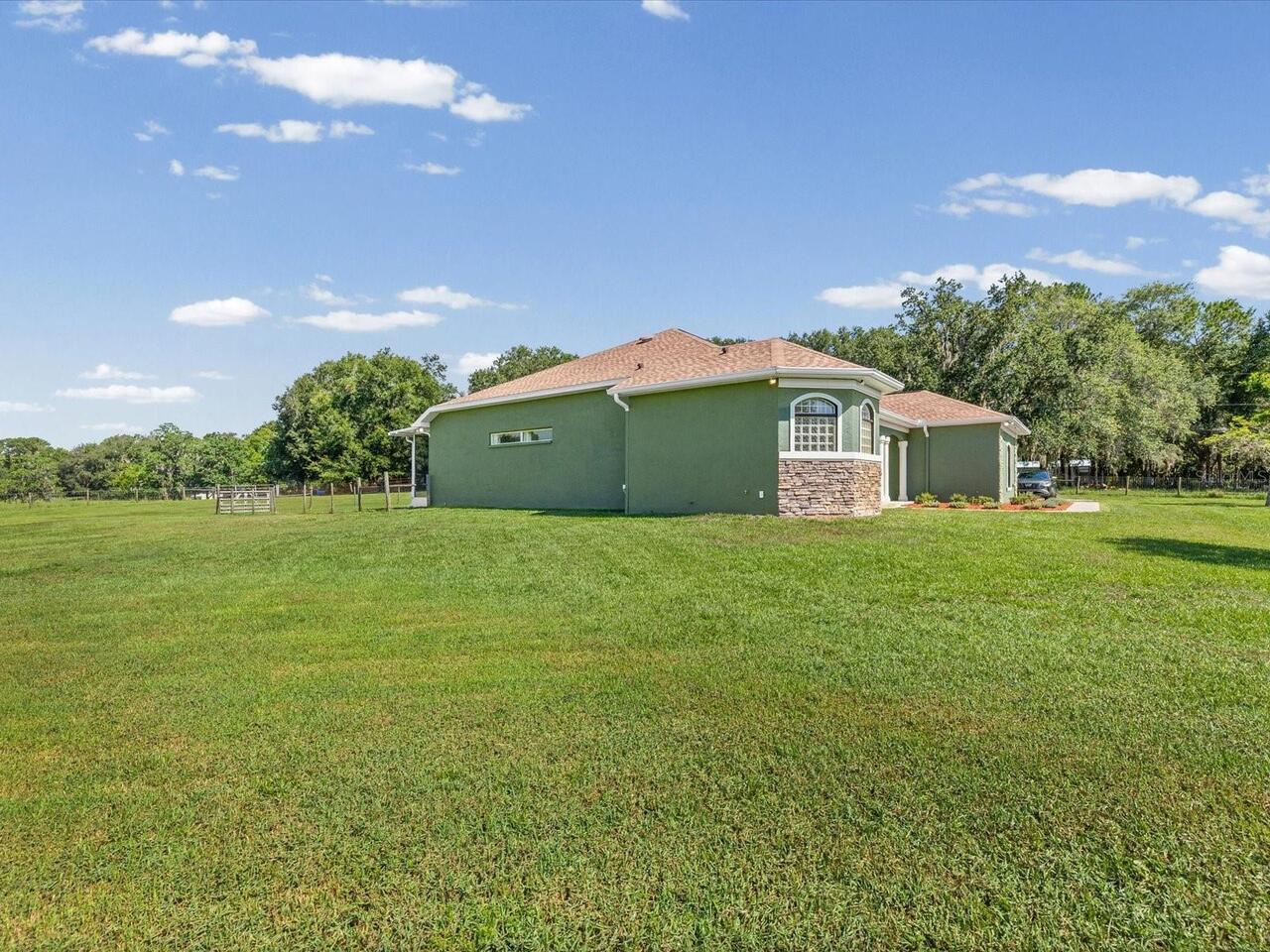 Listing Photo 46