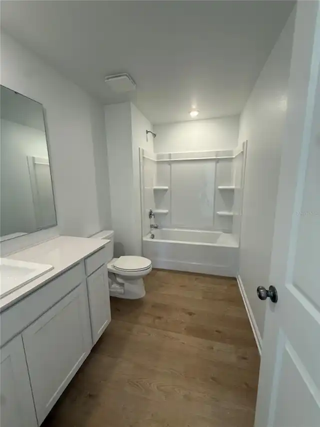 Listing Photo 6