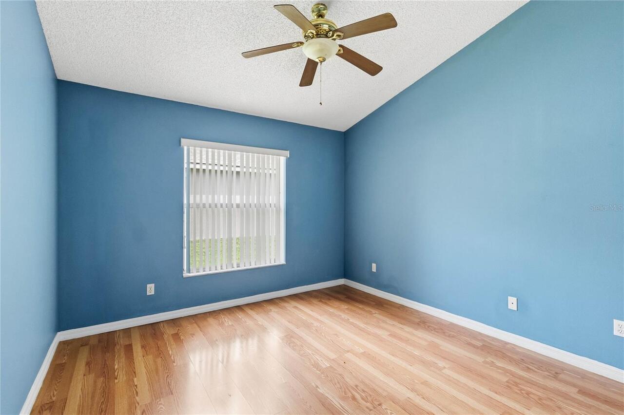 Listing Photo 17
