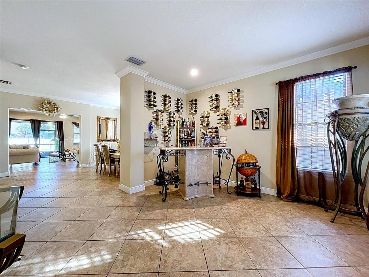 Listing Photo 14