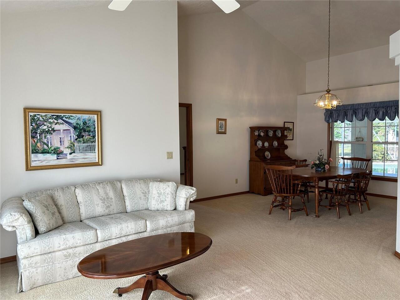 Listing Photo 9