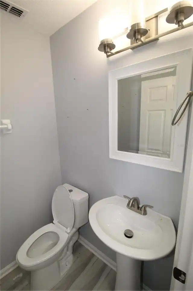 Listing Photo 9
