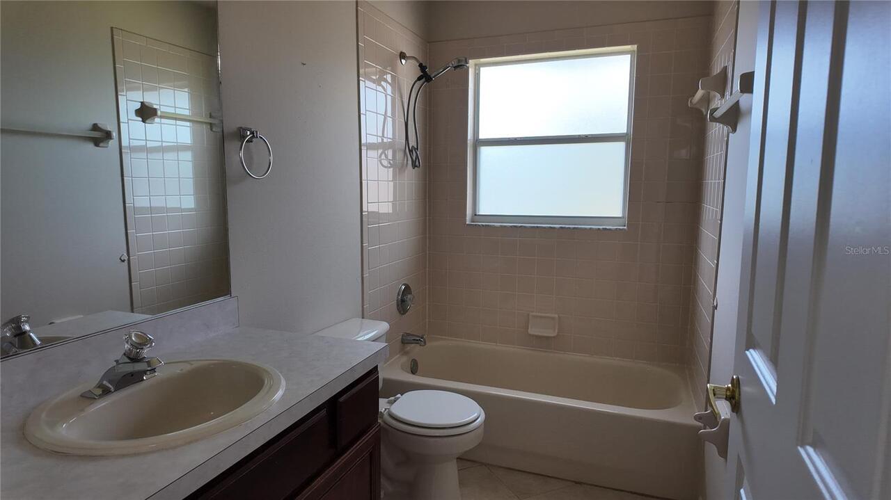 Listing Photo 9