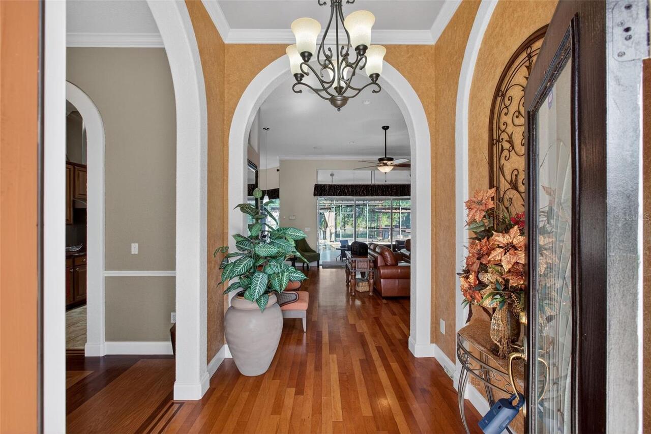 Listing Photo 12