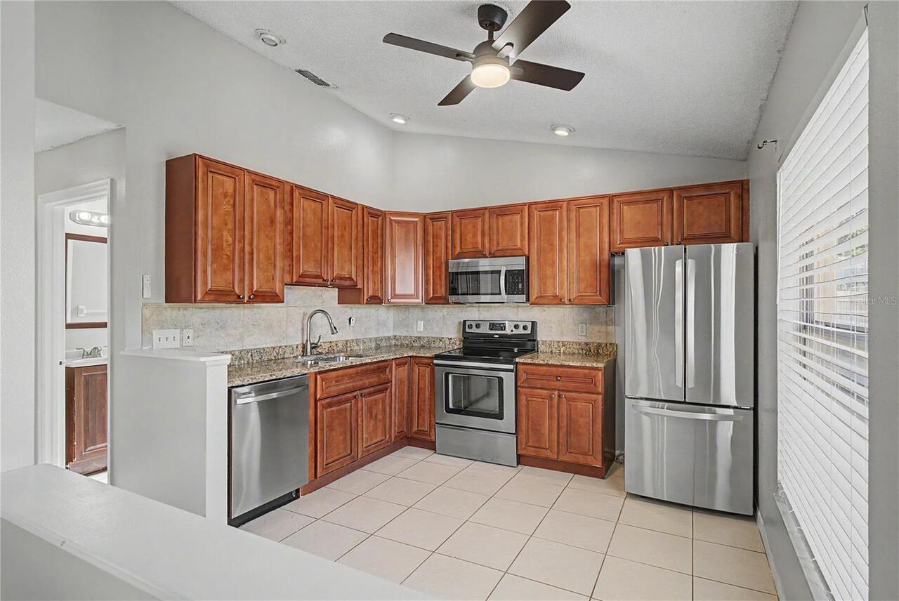 Listing Photo 16