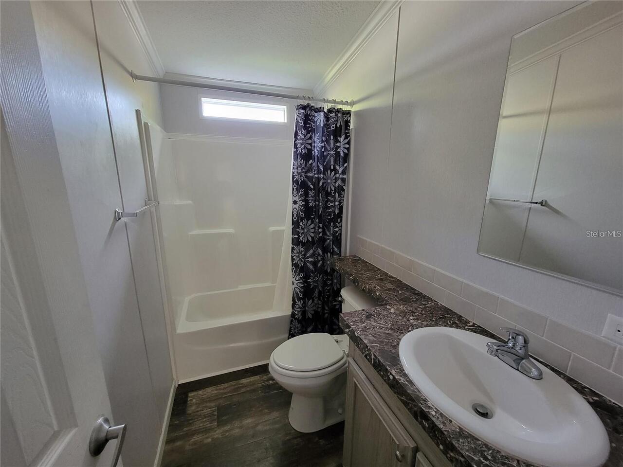 Listing Photo 9
