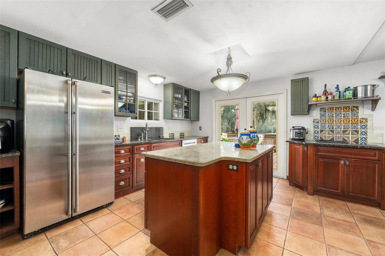 Listing Photo 18