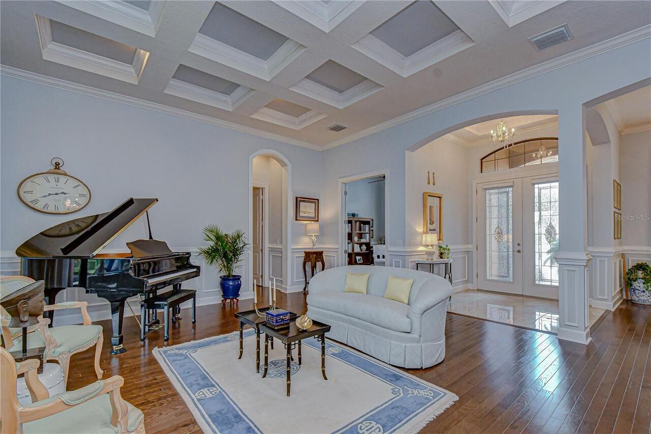 Listing Photo 11