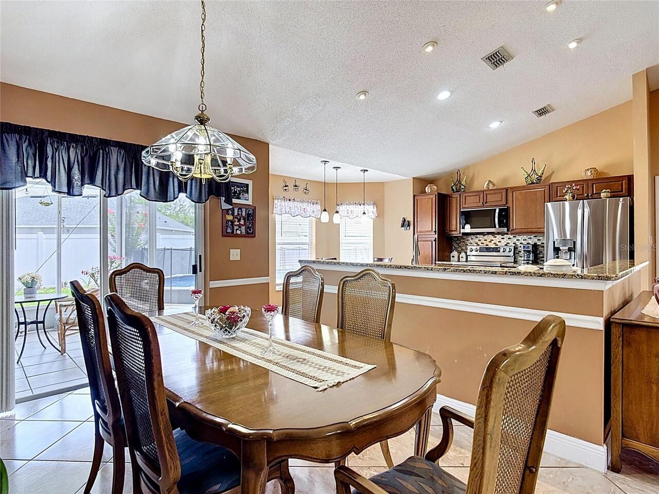 Listing Photo 14