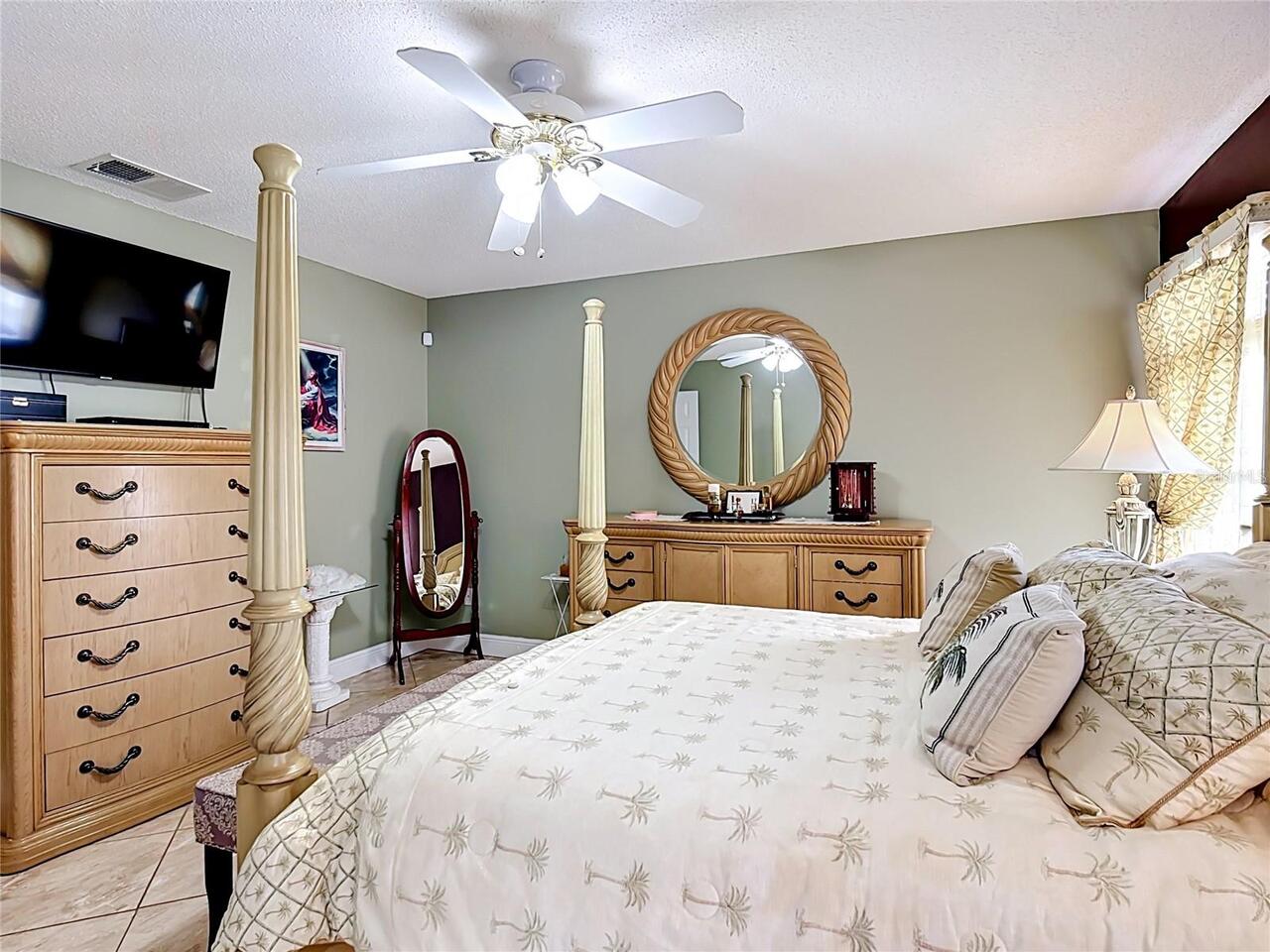 Listing Photo 34