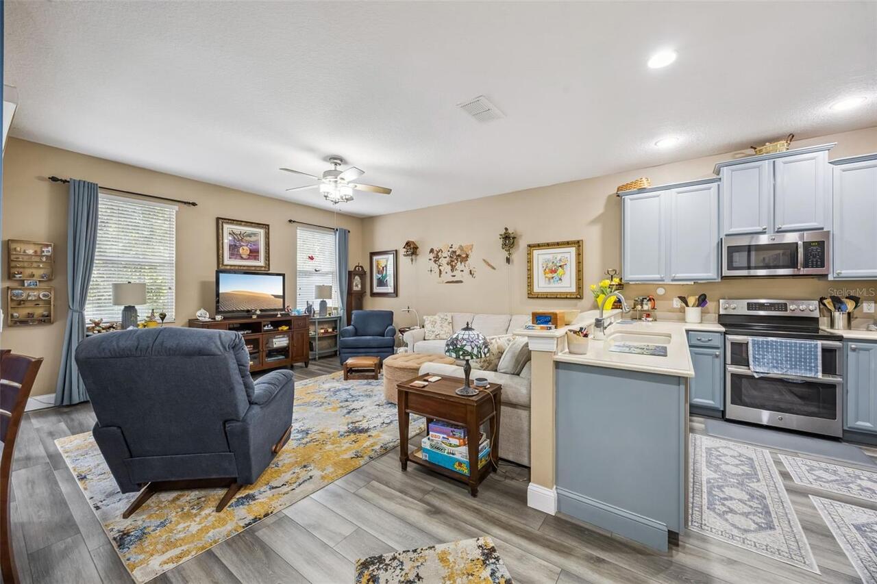 Listing Photo 8