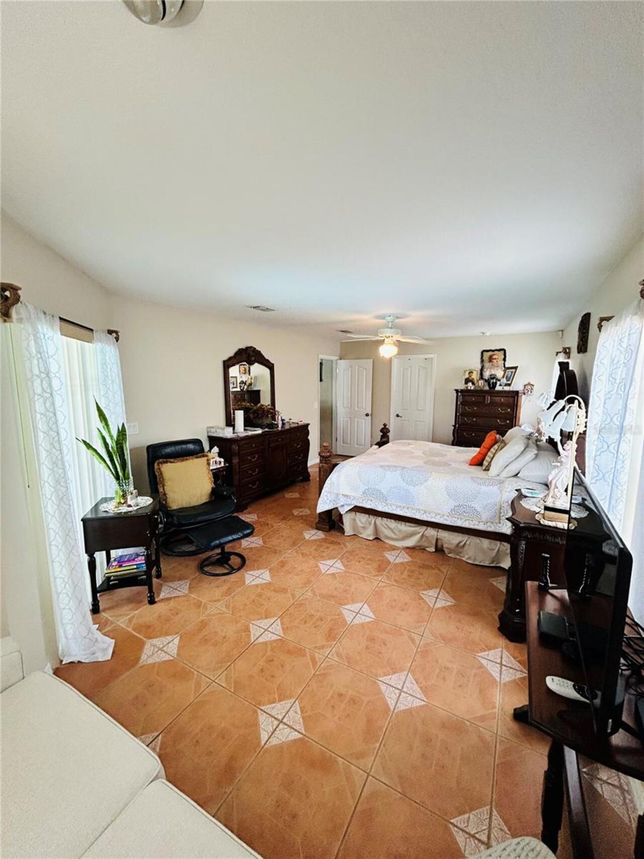 Listing Photo 22