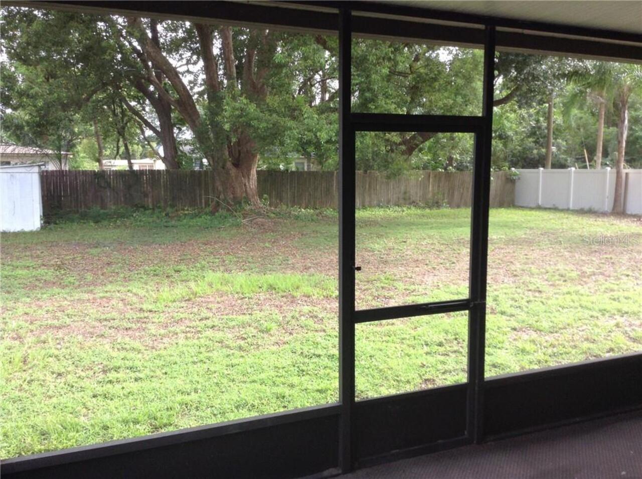 Listing Photo 11