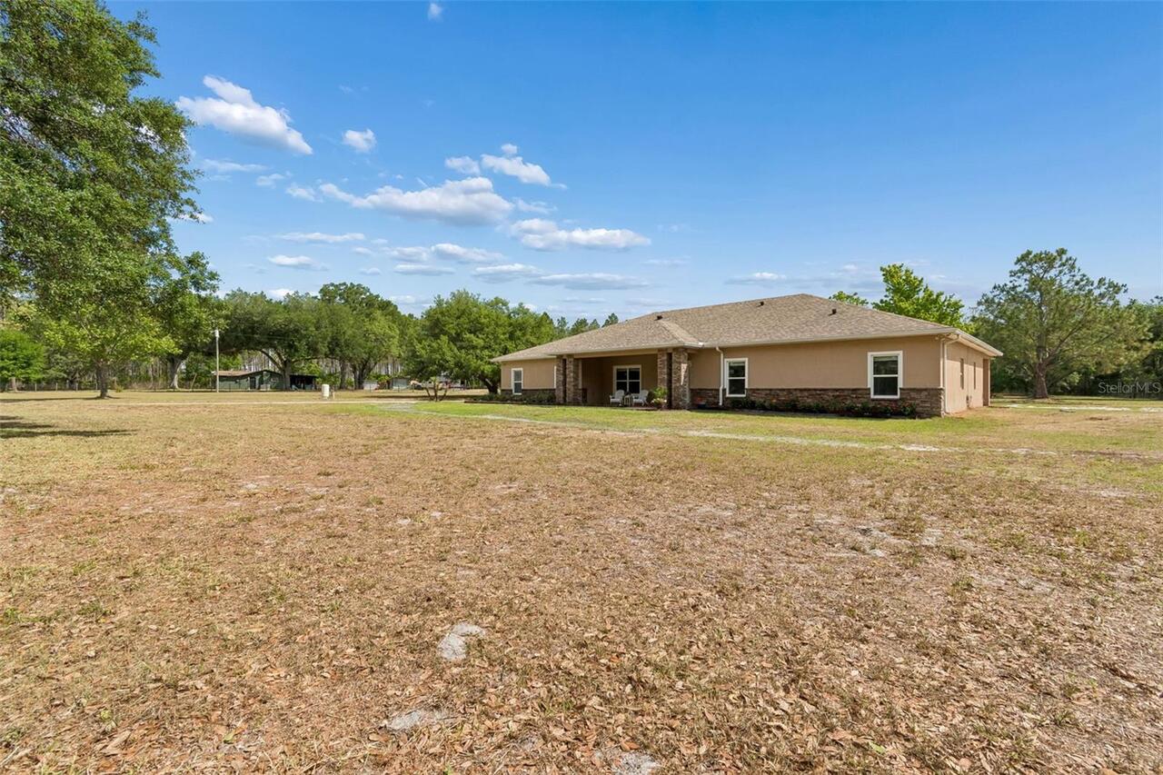 Listing Photo 5
