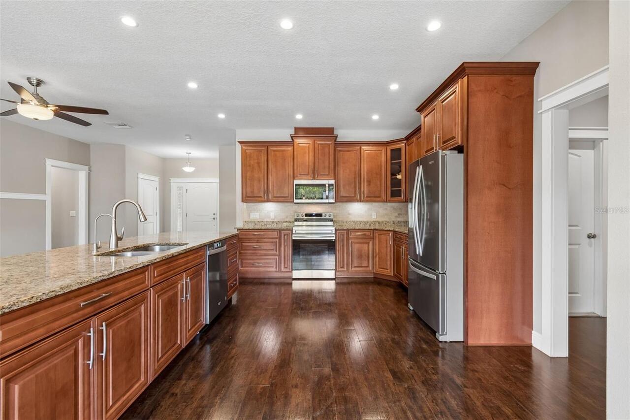 Listing Photo 19