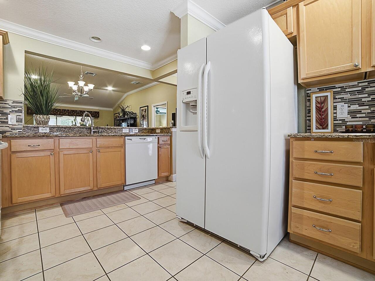Listing Photo 12