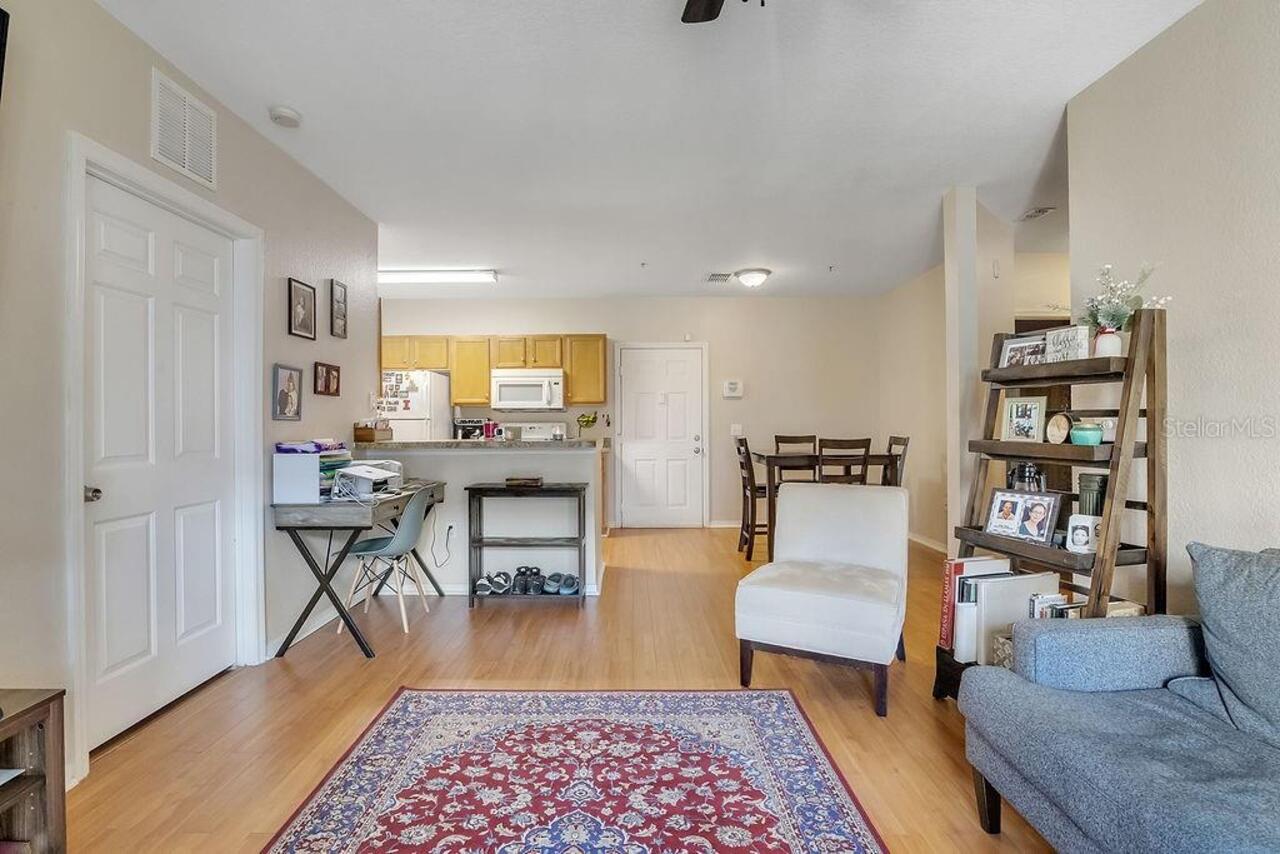 Listing Photo 9