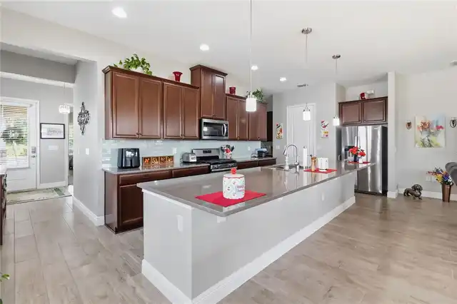 Listing Photo 15