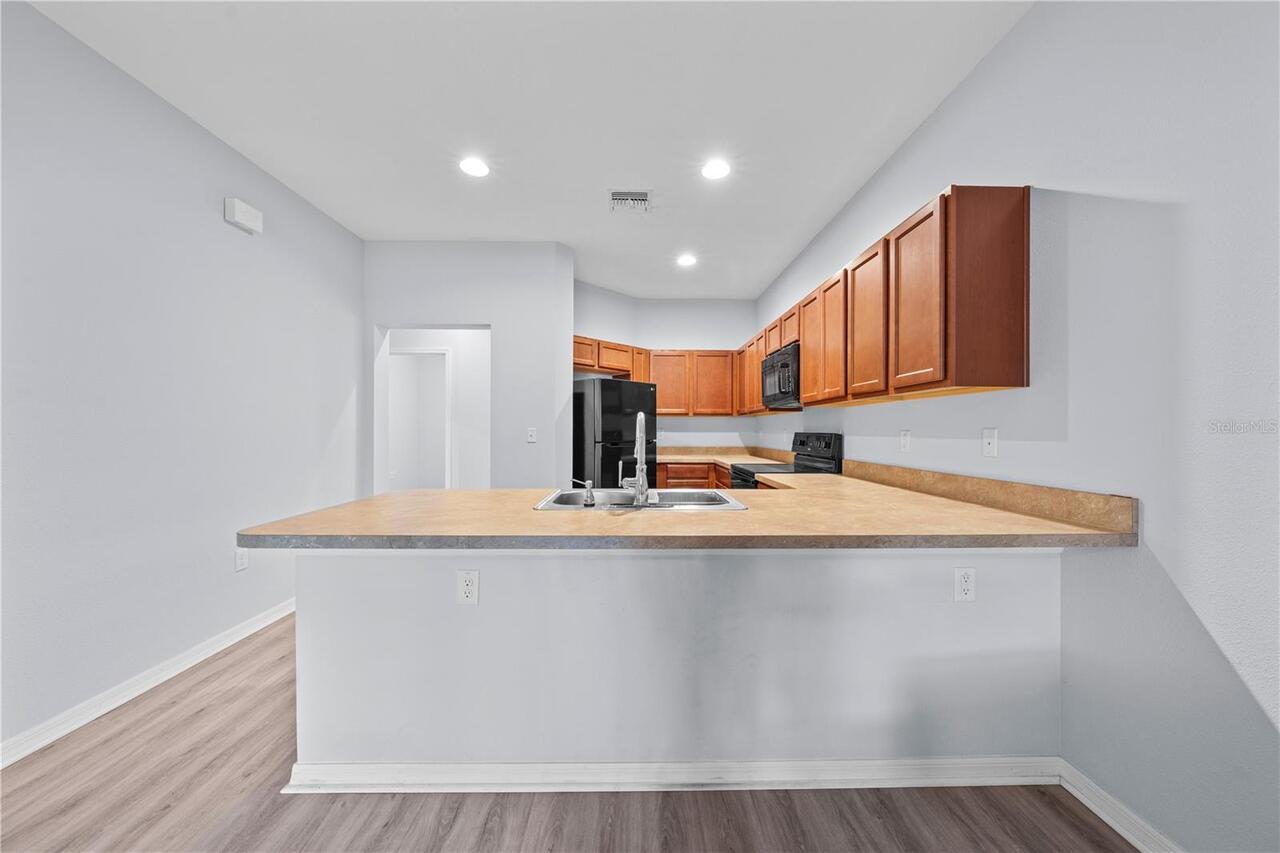 Listing Photo 16