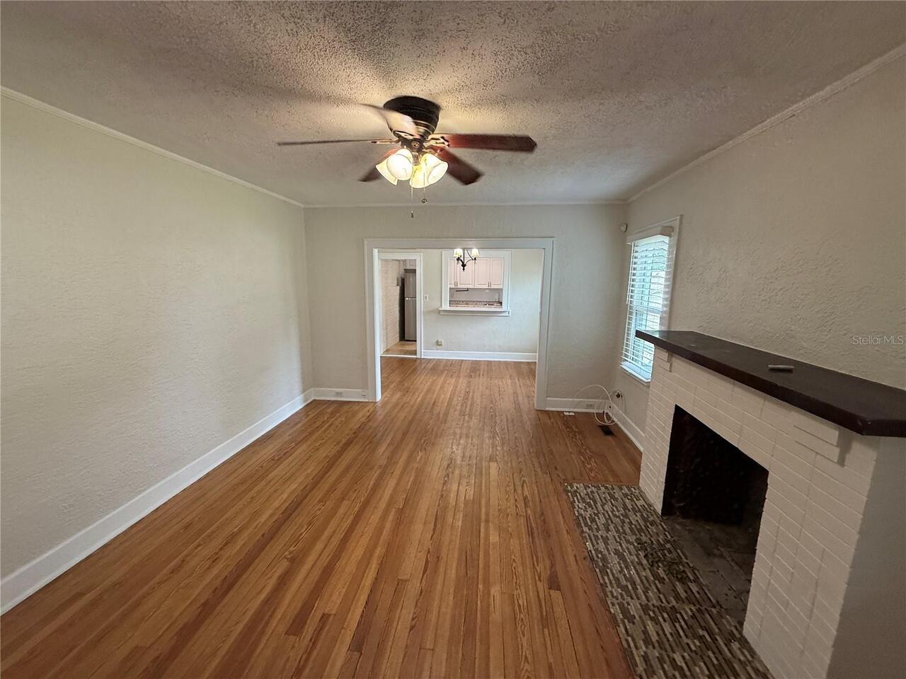 Listing Photo 8